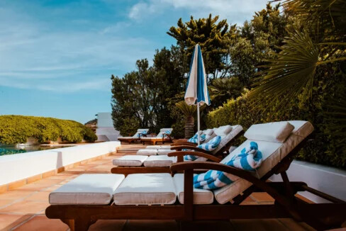 Villa With Sunset views in Santorini for sale, Imerovigli 2