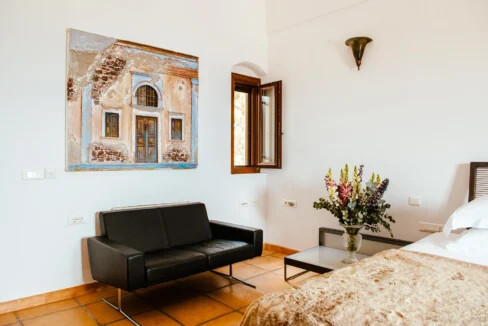 Villa With Sunset views in Santorini for sale, Imerovigli 28