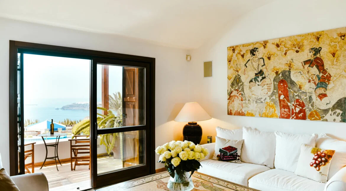 Villa With Sunset views in Santorini for sale, Imerovigli 31