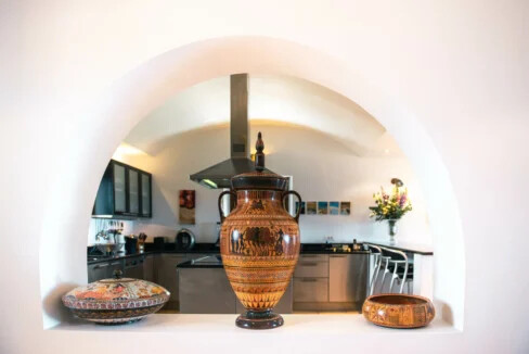 Villa With Sunset views in Santorini for sale, Imerovigli 32