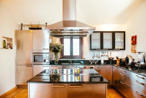 Villa With Sunset views in Santorini for sale, Imerovigli 33