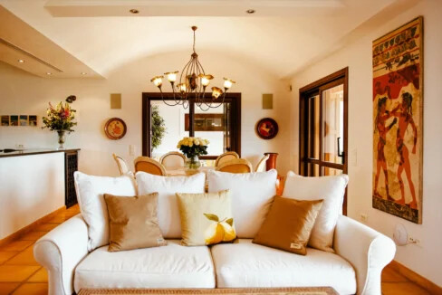 Villa With Sunset views in Santorini for sale, Imerovigli 35