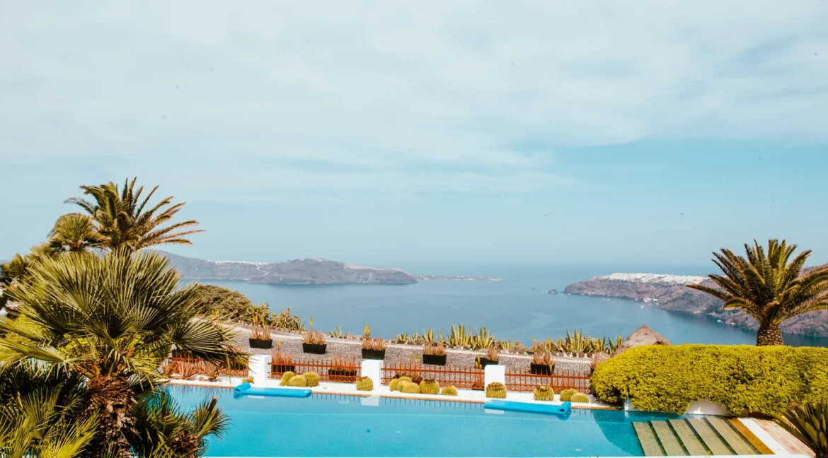 Villa With Sunset views in Santorini for sale, Imerovigli 36