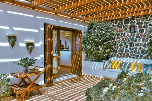 Villa With Sunset views in Santorini for sale, Imerovigli 8