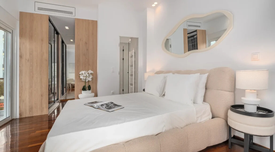 Luxurious Apartment for Sale in Voula, Center 12