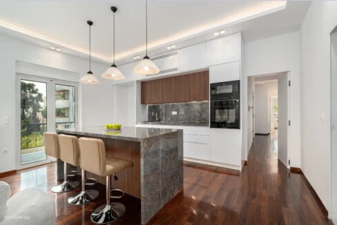 Luxurious Apartment for Sale in Voula, Center 13