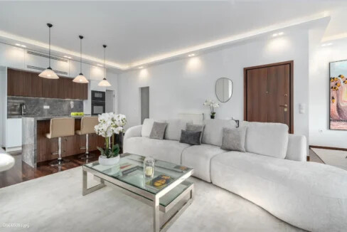 Luxurious Apartment for Sale in Voula, Center 15