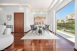 Luxurious Apartment for Sale in Voula, Center