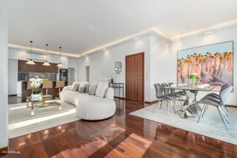 Luxurious Apartment for Sale in Voula, Center 19