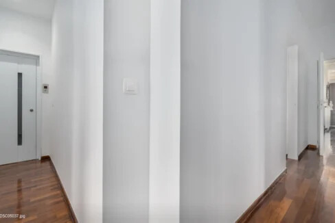 Luxurious Apartment for Sale in Voula, Center 3