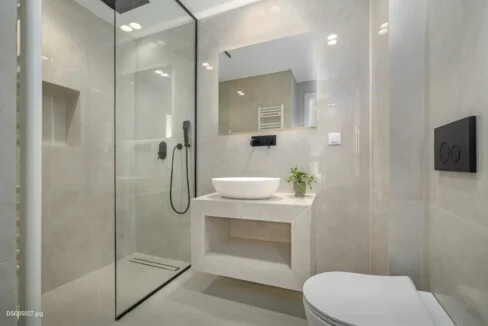 Luxurious Apartment for Sale in Voula, Center 4