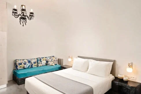 Luxurious Villa with Private Pool in Karterados, Santorini 1