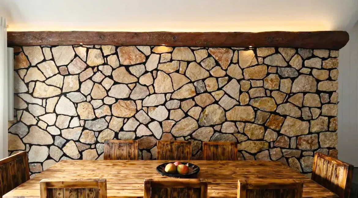 Luxurious Villa with Private Pool in Karterados, Santorini 14