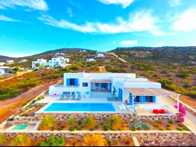 Villa for sale near the beach Antiparos Island Greece