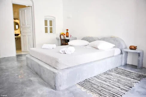 3 Apartment Complex for Sale in Oia, Santorini 10