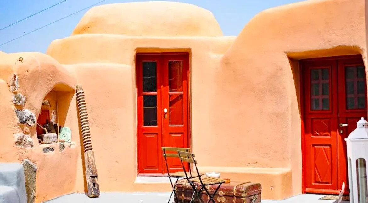 3 Apartment Complex for Sale in Oia, Santorini 14