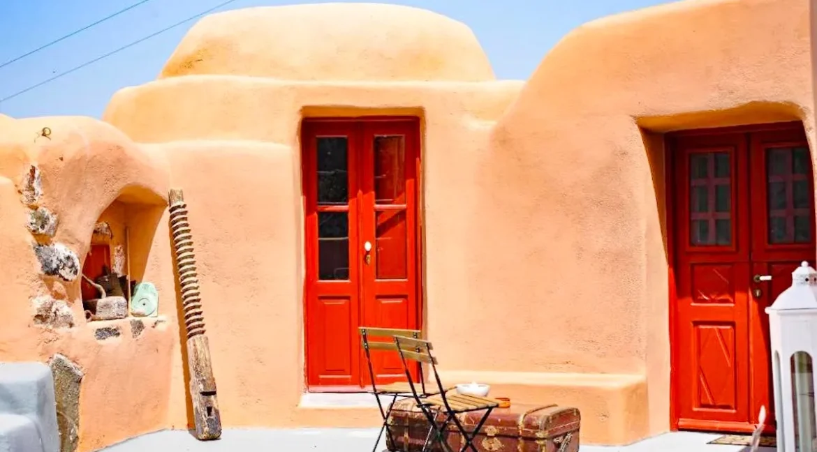 3 Apartment Complex for Sale in Oia, Santorini 21