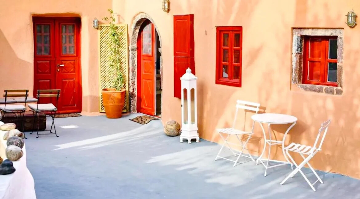 3 Apartment Complex for Sale in Oia, Santorini 22