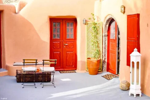 3 Apartment Complex for Sale in Oia, Santorini 6