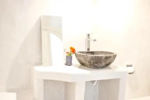 3 Apartment Complex for Sale in Oia, Santorini 8