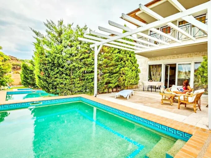 Detached House in Chanioti for sale, Halkidiki