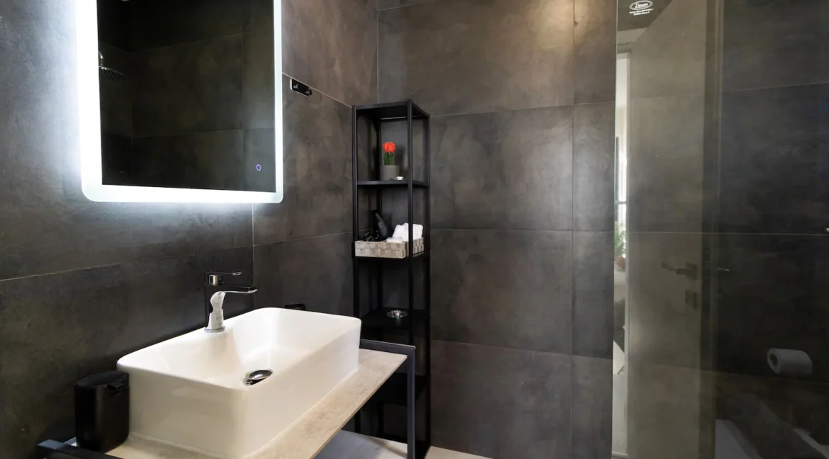 Luxurious Seaview Villa for Sale in Stavros, Chania 11