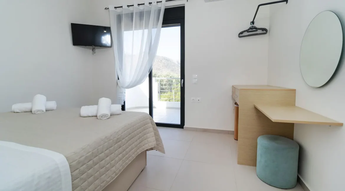 Luxurious Seaview Villa for Sale in Stavros, Chania 18