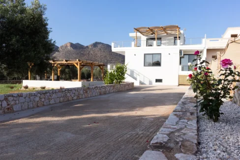 Luxurious Seaview Villa for Sale in Stavros, Chania 3