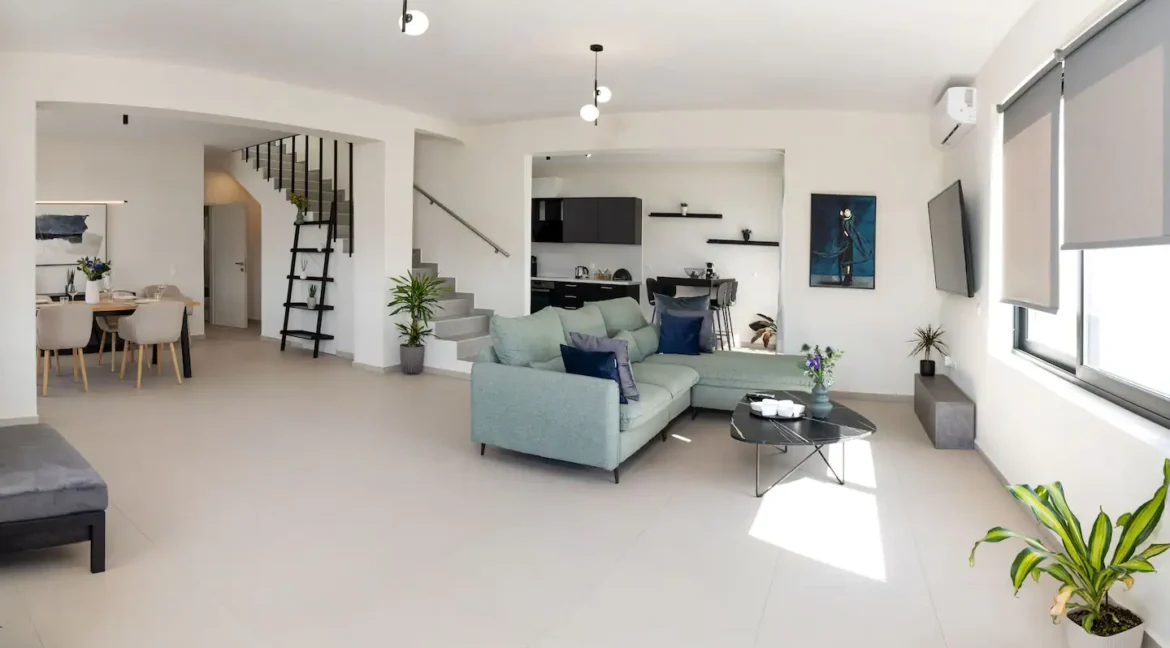 Luxurious Seaview Villa for Sale in Stavros, Chania 8