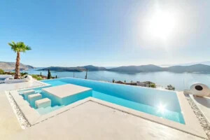 Luxurious Villa for Sale in Elounda, Crete