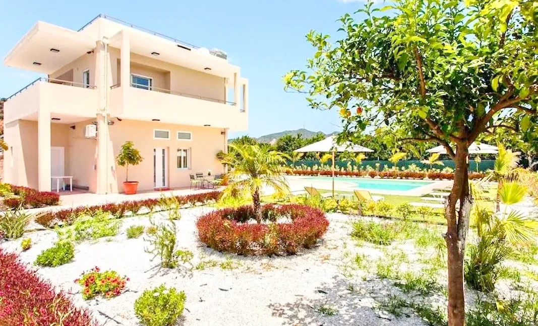 Luxurious Eco-Tourist and Agro-Tourist Villa for Sale in Crete, Greece 8