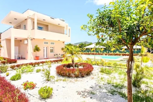 Luxurious Eco-Tourist and Agro-Tourist Villa for Sale in Crete, Greece 8