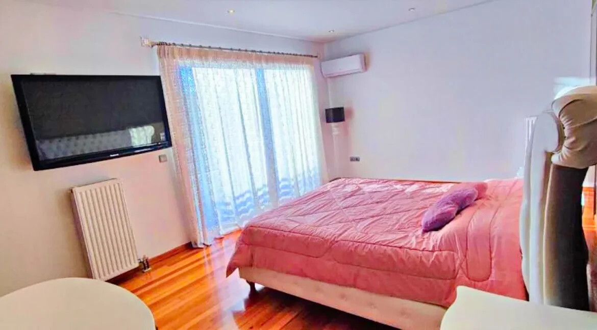 Villa for Sale in Lagonisi South Athens (Kalivia Thorikou) 10