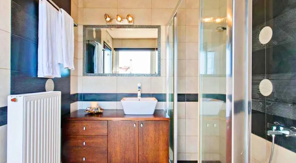 Villa for Sale in Lagonisi South Athens (Kalivia Thorikou) 8