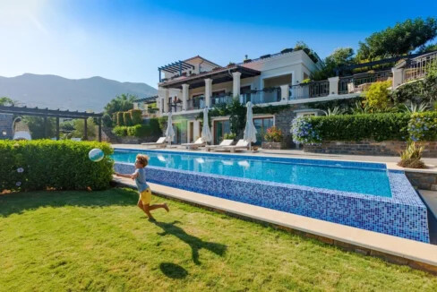 4 seafront Villas for sale in Elounda Crete for sale 4