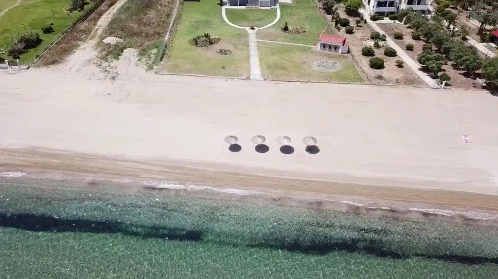 Beachfront Luxury Villa for sale in Halkidiki 4