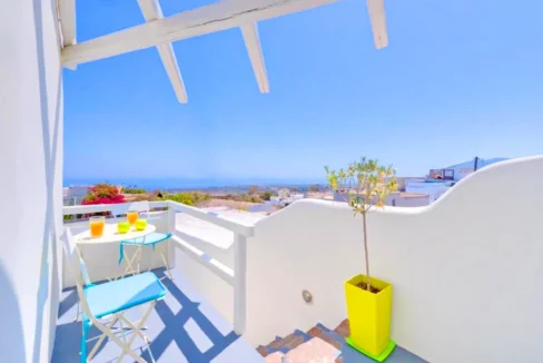 Beautiful Maisonette for Sale in Santorini 18