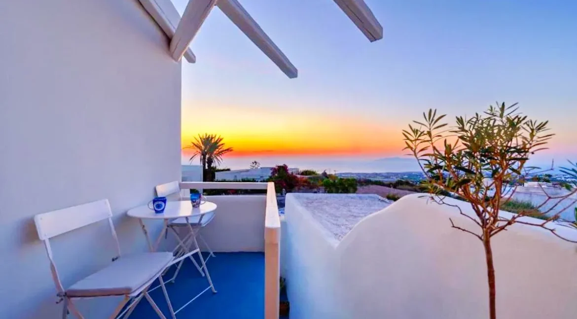 Beautiful Maisonette for Sale in Santorini 22