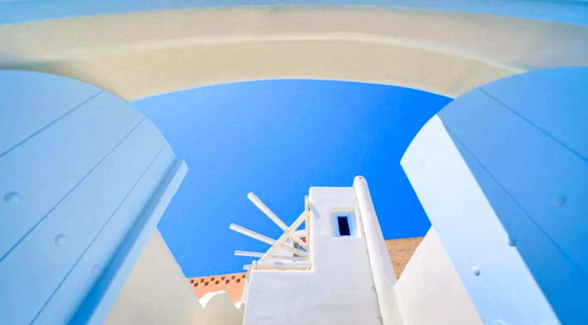 Beautiful Maisonette for Sale in Santorini 27