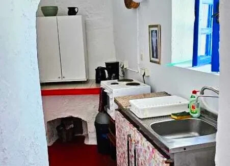 Cave House for Sale in Firostefani, Santorini 1