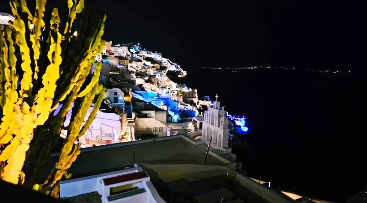 Cave House for Sale in Firostefani, Santorini 10