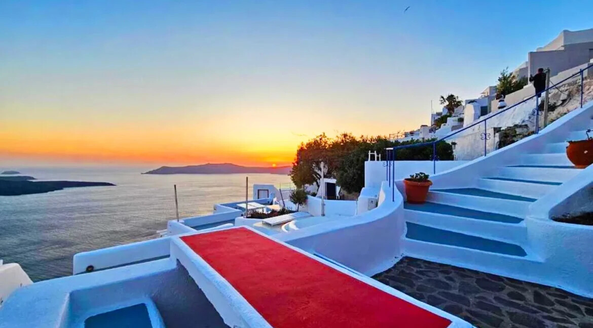 Cave House for Sale in Firostefani, Santorini 12