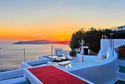 Cave House for Sale in Firostefani, Santorini 13