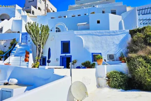 Cave House for Sale in Firostefani, Santorini 17