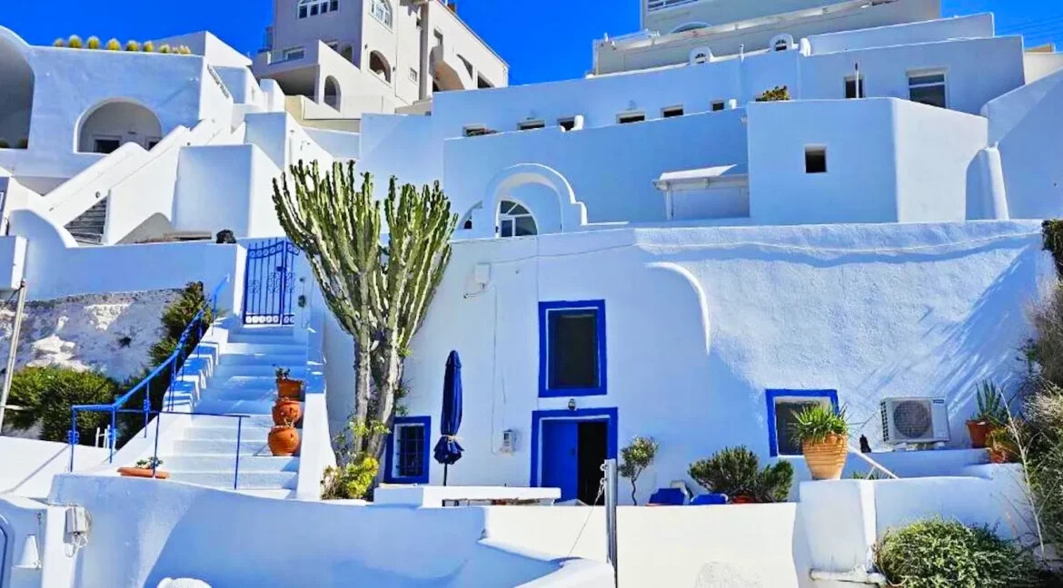 Cave House for Sale in Firostefani, Santorini 18
