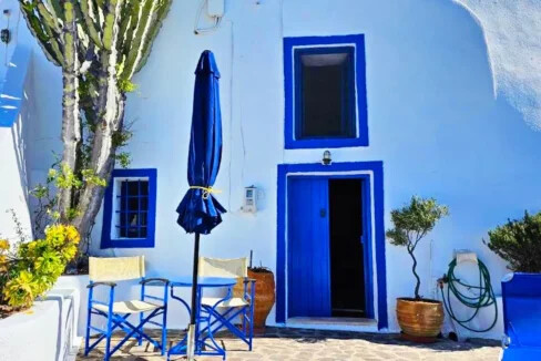 Cave House for Sale in Firostefani, Santorini 19