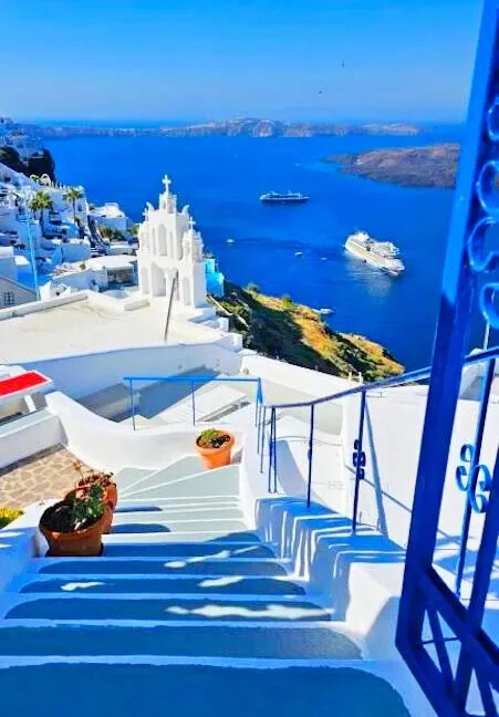 Cave House for Sale in Firostefani, Santorini 22