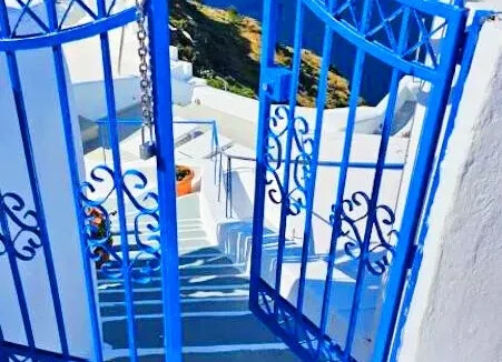 Cave House for Sale in Firostefani, Santorini 23
