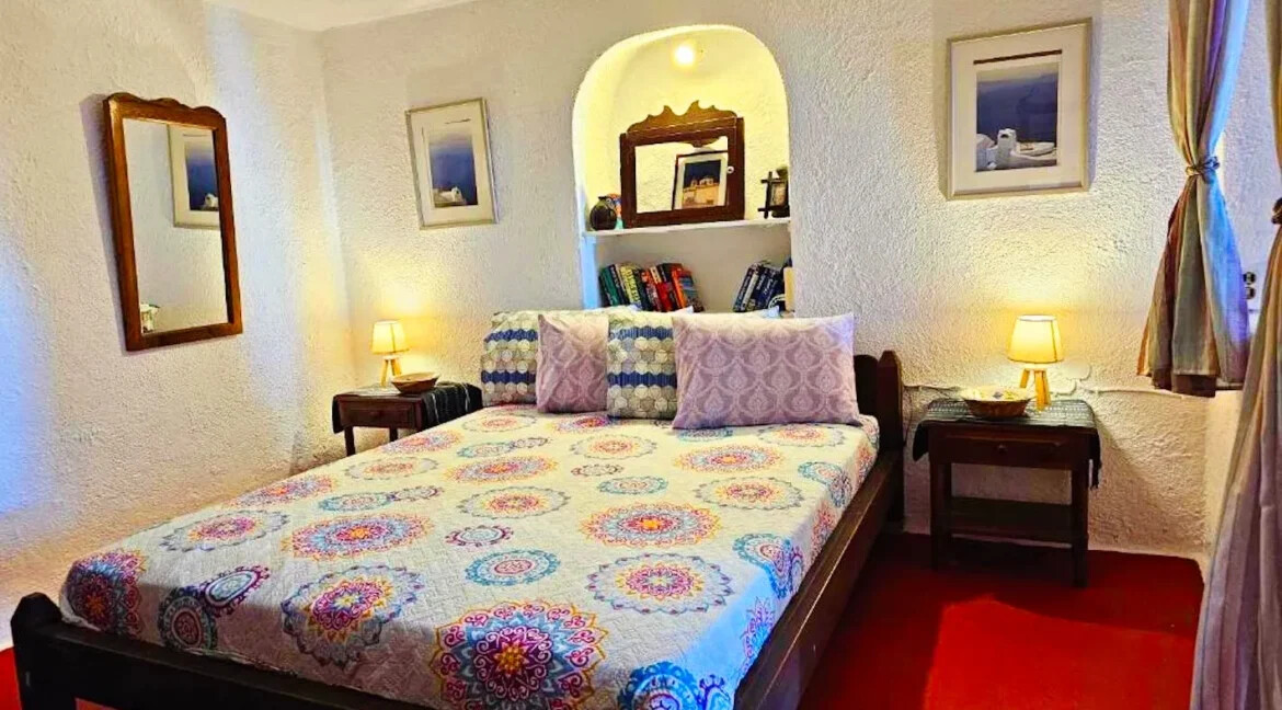 Cave House for Sale in Firostefani, Santorini 25