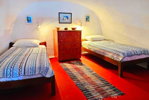 Cave House for Sale in Firostefani, Santorini 28